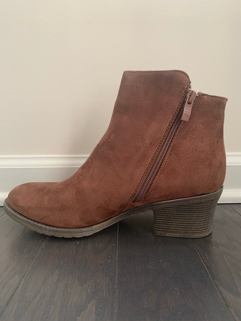Brown Chunky Heel Bootie - Lily And Ann Online Boutique