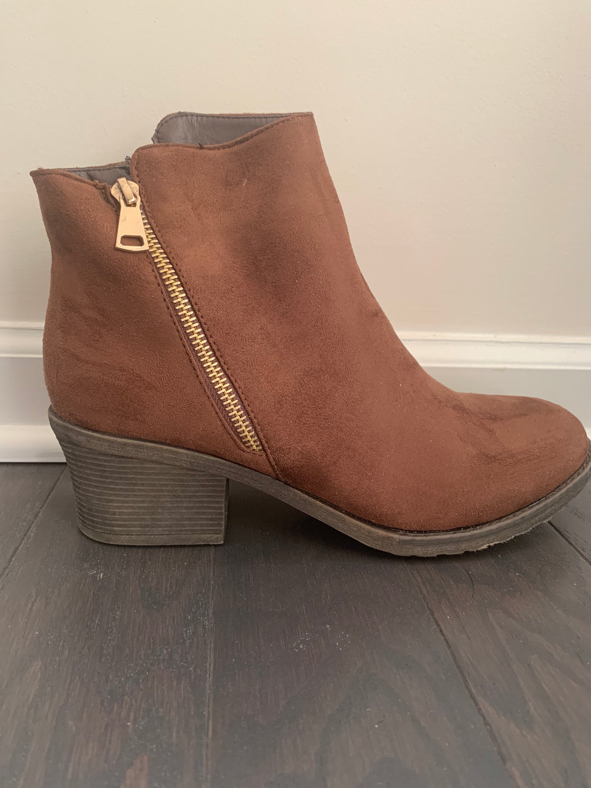 Brown Chunky Heel Bootie - Lily And Ann Online Boutique